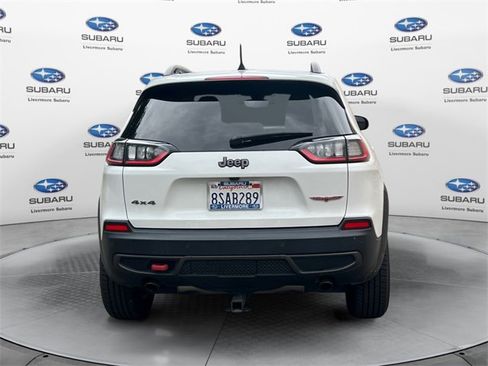 Used 2020 Jeep Cherokee Trailhawk image 5