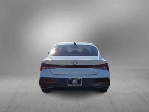 New 2026 Hyundai Elantra Limited image 7