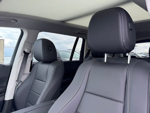 New 2026 Mercedes-Benz GLS 450 4MATIC image 19