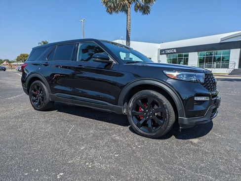 Used 2022 Ford Explorer ST w/ Equipment Group 401A AWD/4WD image 2