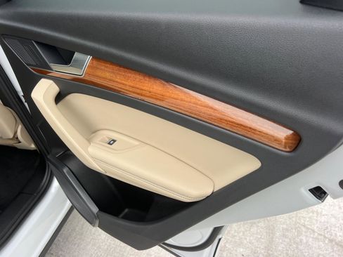 Used 2022 Audi Q5 2.0T Premium Plus w/ Premium Plus Package image 16