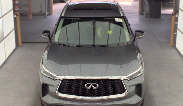 Used 2023 INFINITI QX60 Luxe w/ Cargo Package AWD/4WD image 2