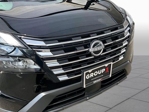 Certified 2025 Nissan Rogue SV AWD/4WD image 29