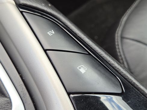 Used 2013 Ford Fusion Energi SE FWD image 5