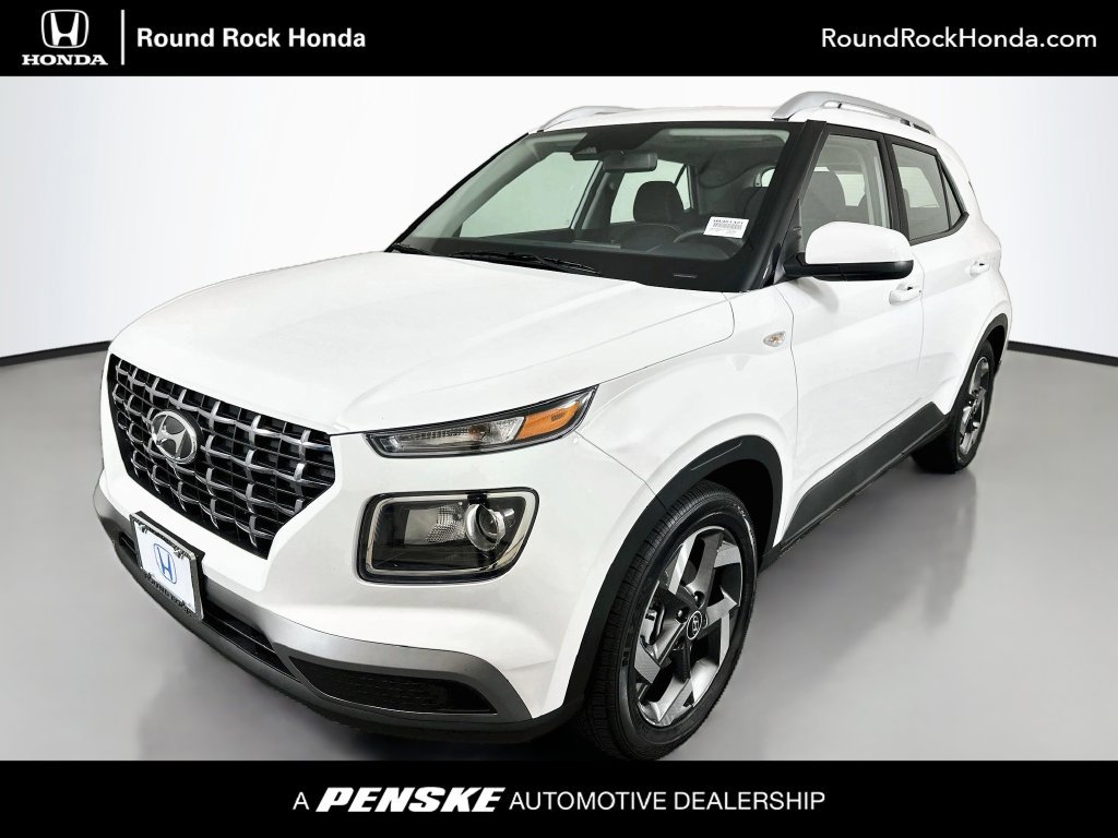 Used 2026 Hyundai Venue SEL FWD image 1