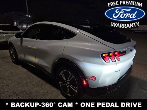 Used 2023 Ford Mustang Mach-E Premium image 8
