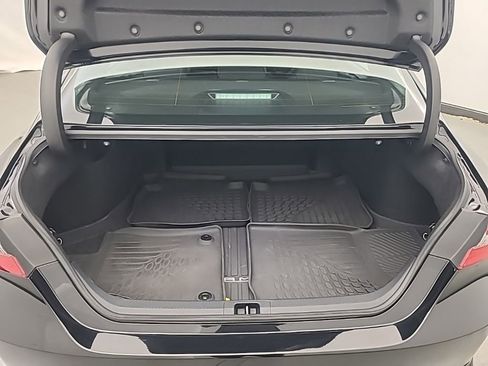 Used 2023 Toyota Camry SE w/ Cold Weather Package image 19