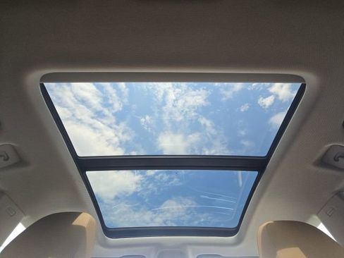 Used 2019 Audi Q8 Premium Plus image 35