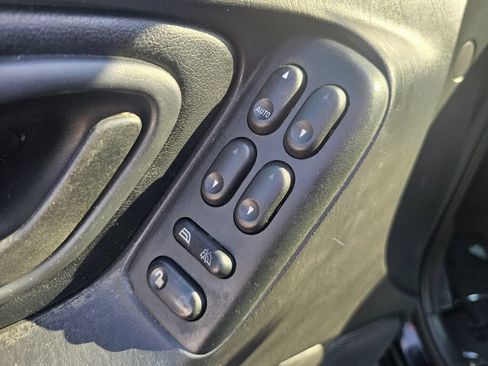 Used 2002 Ford Escape XLT FWD image 20