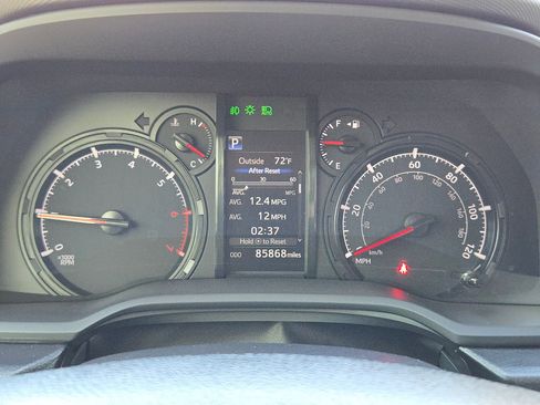 Used 2020 Toyota 4Runner SR5 image 23