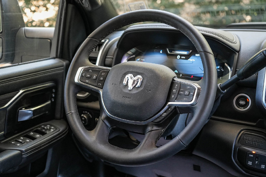 Used 2026 RAM 2500 Laramie AWD/4WD image 14