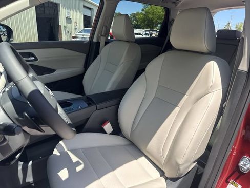 Used 2026 Nissan Rogue Dark Armor FWD image 15