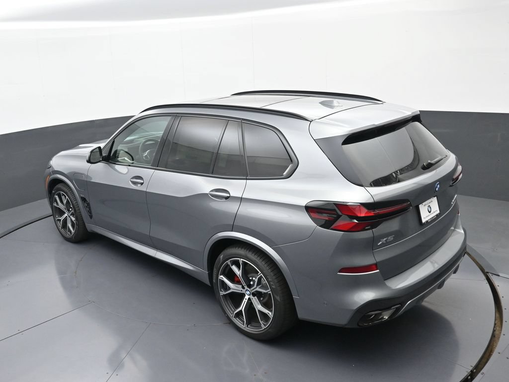 New 2026 BMW X5 xDrive50e w/ M Sport Package AWD/4WD image 34