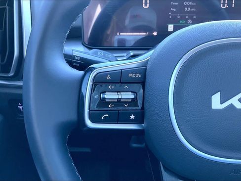 Certified 2025 Kia Sorento S image 48