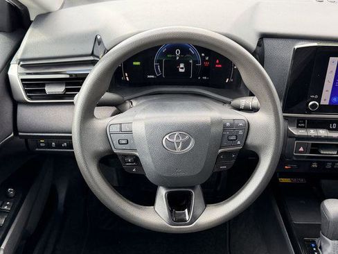 Certified 2025 Toyota Camry LE image 11