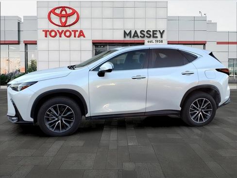 Used 2024 Lexus NX 250 FWD w/ Premium Package image 6