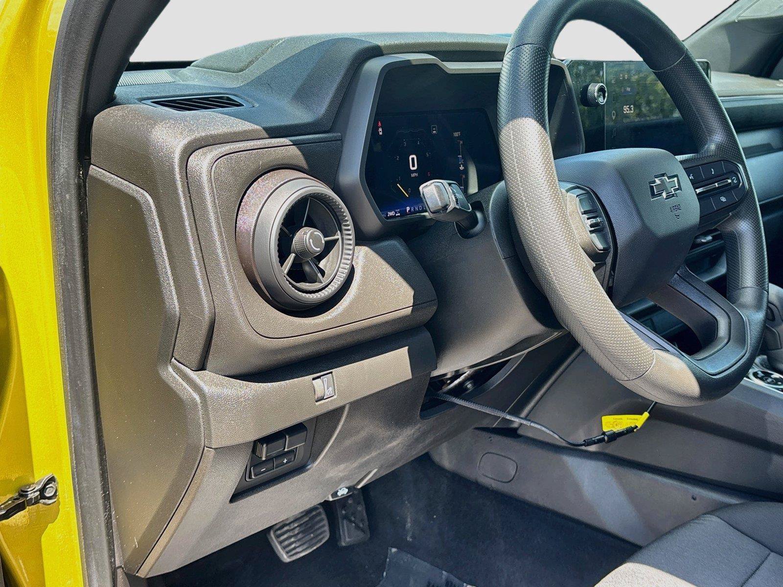 Used 2023 Chevrolet Colorado Trail Boss w/ Advanced Trailering Package AWD/4WD image 10