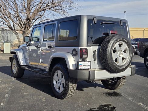 Used 2012 Jeep Wrangler Unlimited Sahara w/ Connectivity Group image 4