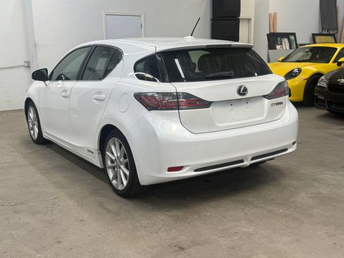 Used 2013 Lexus CT 200h FWD image 4