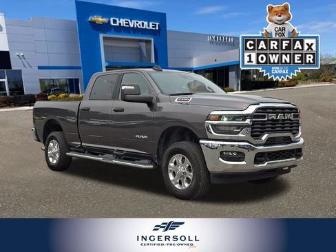 Used 2026 RAM 2500 Big Horn AWD/4WD image 1