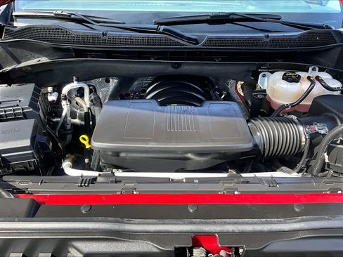 Used 2024 Chevrolet Silverado 1500 LT Trail Boss w/ Convenience Package II image 30