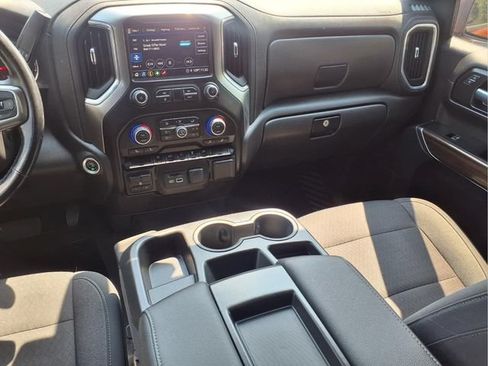 Used 2022 Chevrolet Silverado 1500 LT w/ Convenience Package II AWD/4WD image 33
