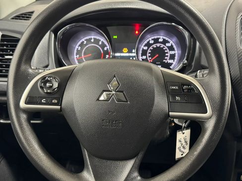 Used 2019 Mitsubishi Outlander Sport ES image 15