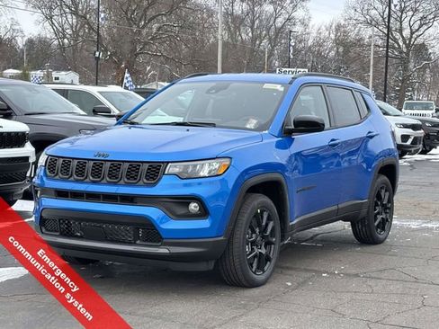 New 2026 Jeep Compass Latitude image 30