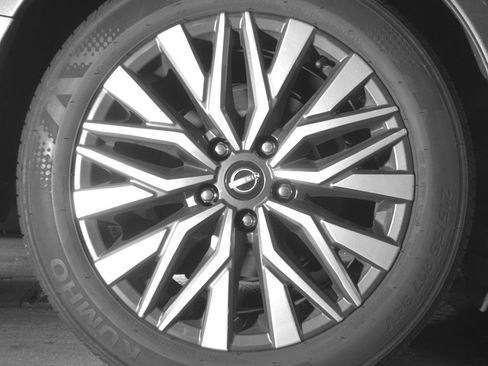 Used 2025 Nissan Altima 2.5 SV image 15