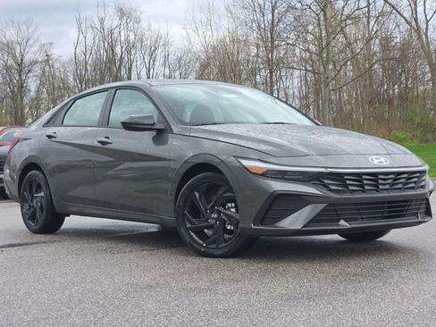 New 2026 Hyundai Elantra Sport FWD image 2
