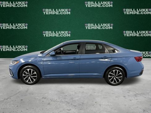 Used 2025 Volkswagen Jetta S image 8