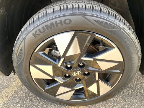 Used 2024 Hyundai Kona SEL image 25