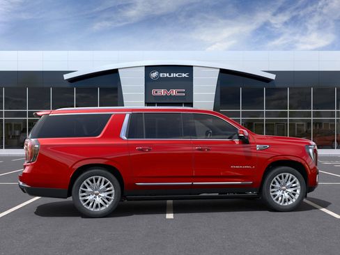 New 2025 GMC Yukon XL Denali w/ Denali Reserve Package image 42