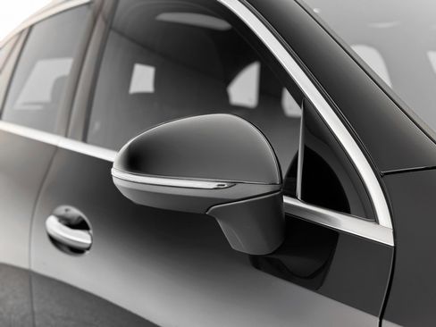 Used 2024 Mercedes-Benz GLC 43 AMG 4MATIC image 40