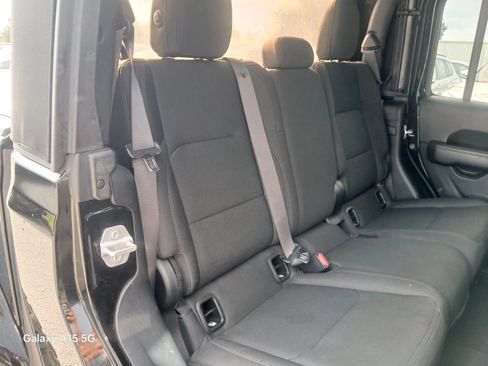 Used 2020 Jeep Gladiator Overland AWD/4WD image 15