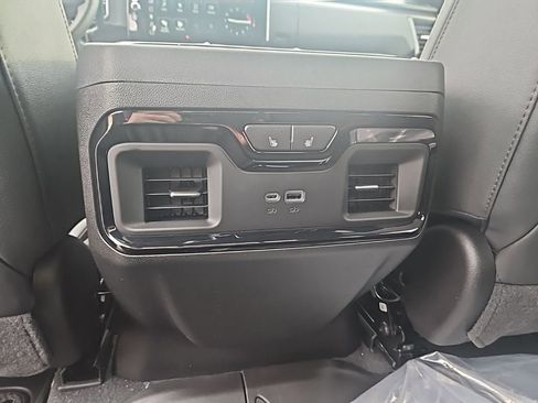 New 2026 GMC Sierra 2500 AT4 w/ Technology Package AWD/4WD image 20