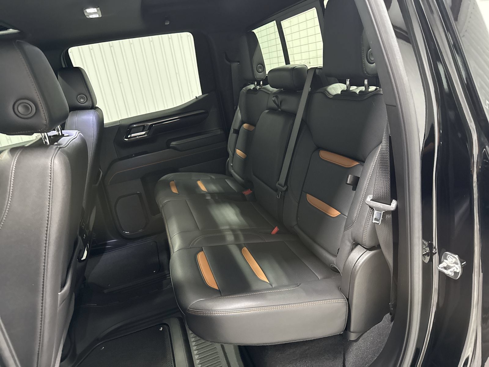 Used 2025 GMC Sierra 1500 AT4 w/ AT4 Premium Package AWD/4WD image 26