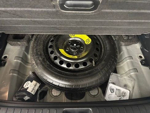 Used 2024 Kia Sportage LX image 35