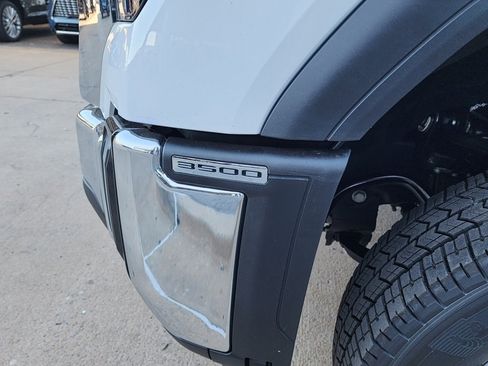 New 2026 GMC Sierra 3500 Pro w/ Convenience Package image 11