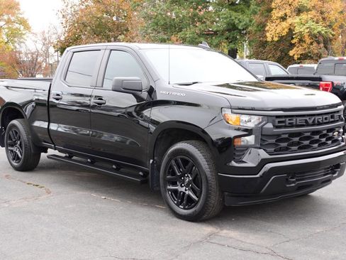 Used 2023 Chevrolet Silverado 1500 Custom image 4