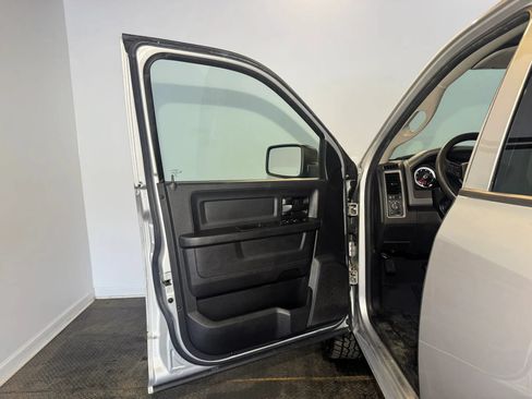 Used 2014 RAM 1500 Express AWD/4WD image 7