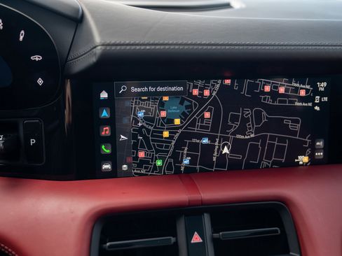 Used 2022 Porsche Taycan 4 Cross Turismo image 16