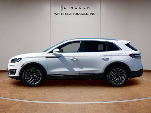 Used 2020 Lincoln Nautilus Reserve FWD image 8