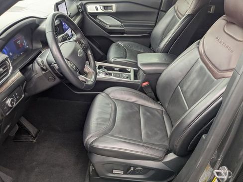 Used 2020 Ford Explorer Platinum w/ Premium Technology Package AWD/4WD image 16