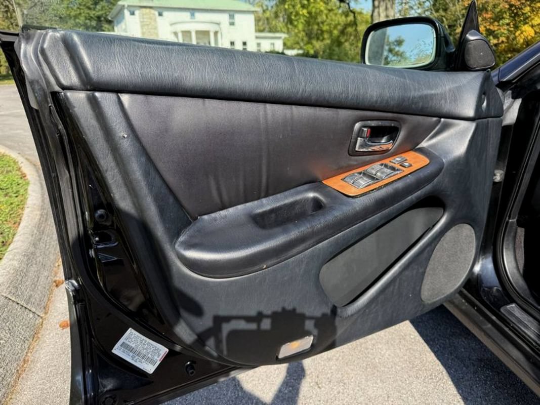 Used 2001 Lexus ES 330 FWD image 11