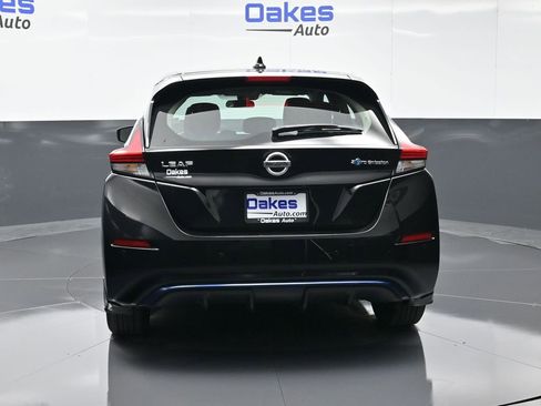 Used 2022 Nissan Leaf S image 7