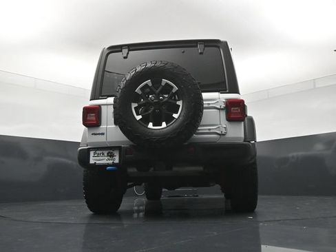 Used 2024 Jeep Wrangler Unlimited Rubicon 4xe w/ Capability Package AWD/4WD image 23