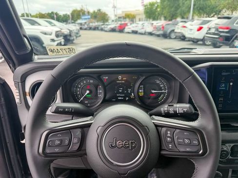 Used 2025 Jeep Wrangler Unlimited Sport S 4xe AWD/4WD image 16