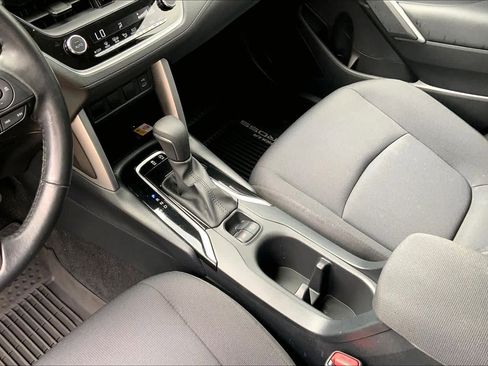 Used 2023 Toyota Corolla Cross LE FWD image 16