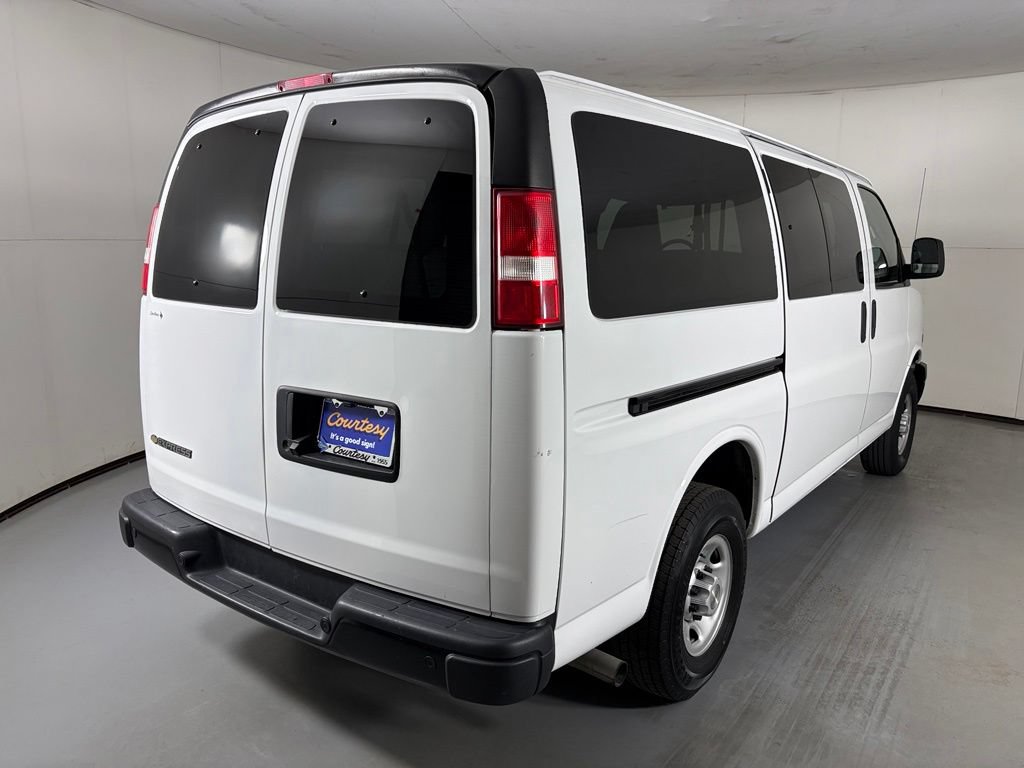 Used 2023 Chevrolet Express 3500 LS RWD image 10